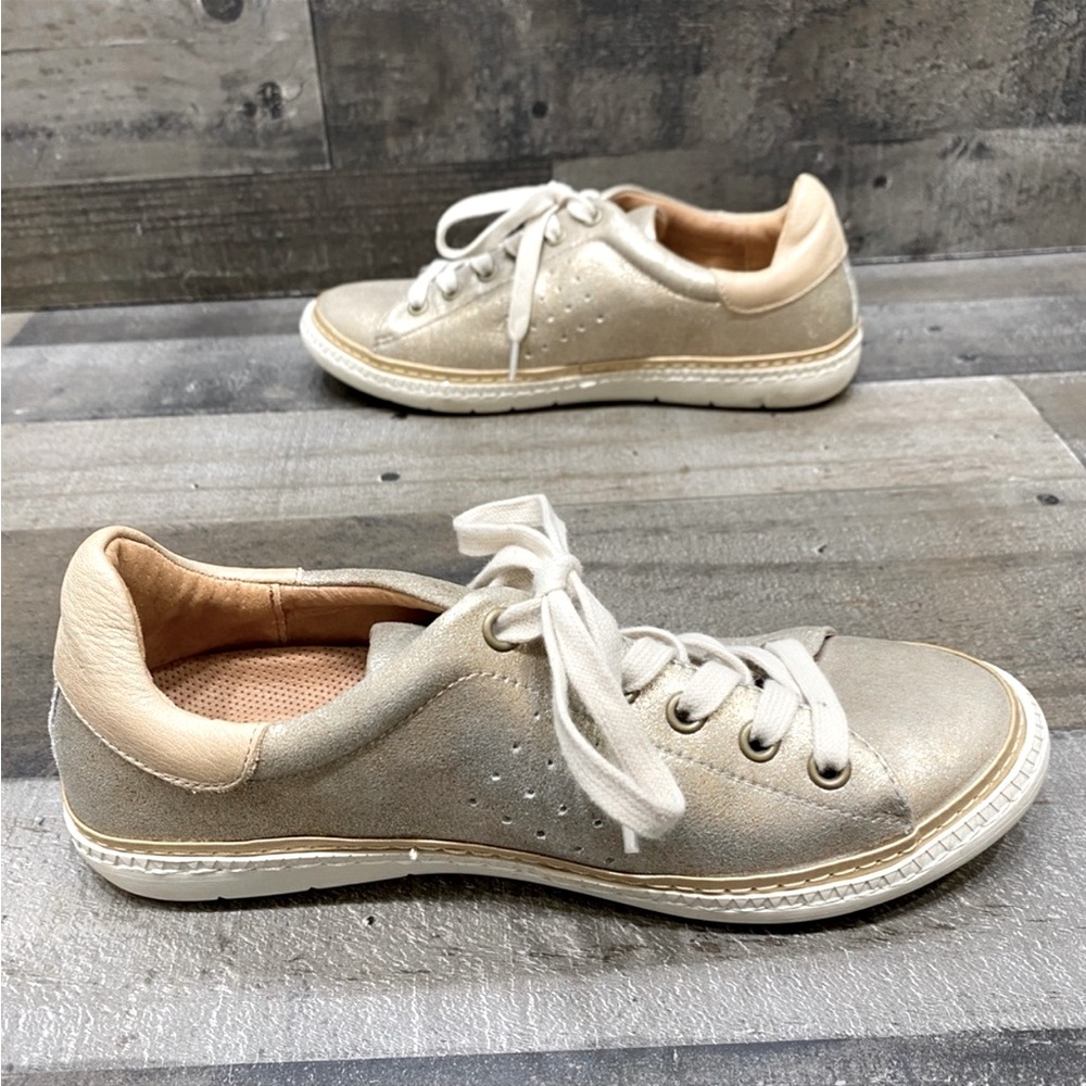 Sofft Womens Casual Sneakers Platinum gold/Tan Size 7